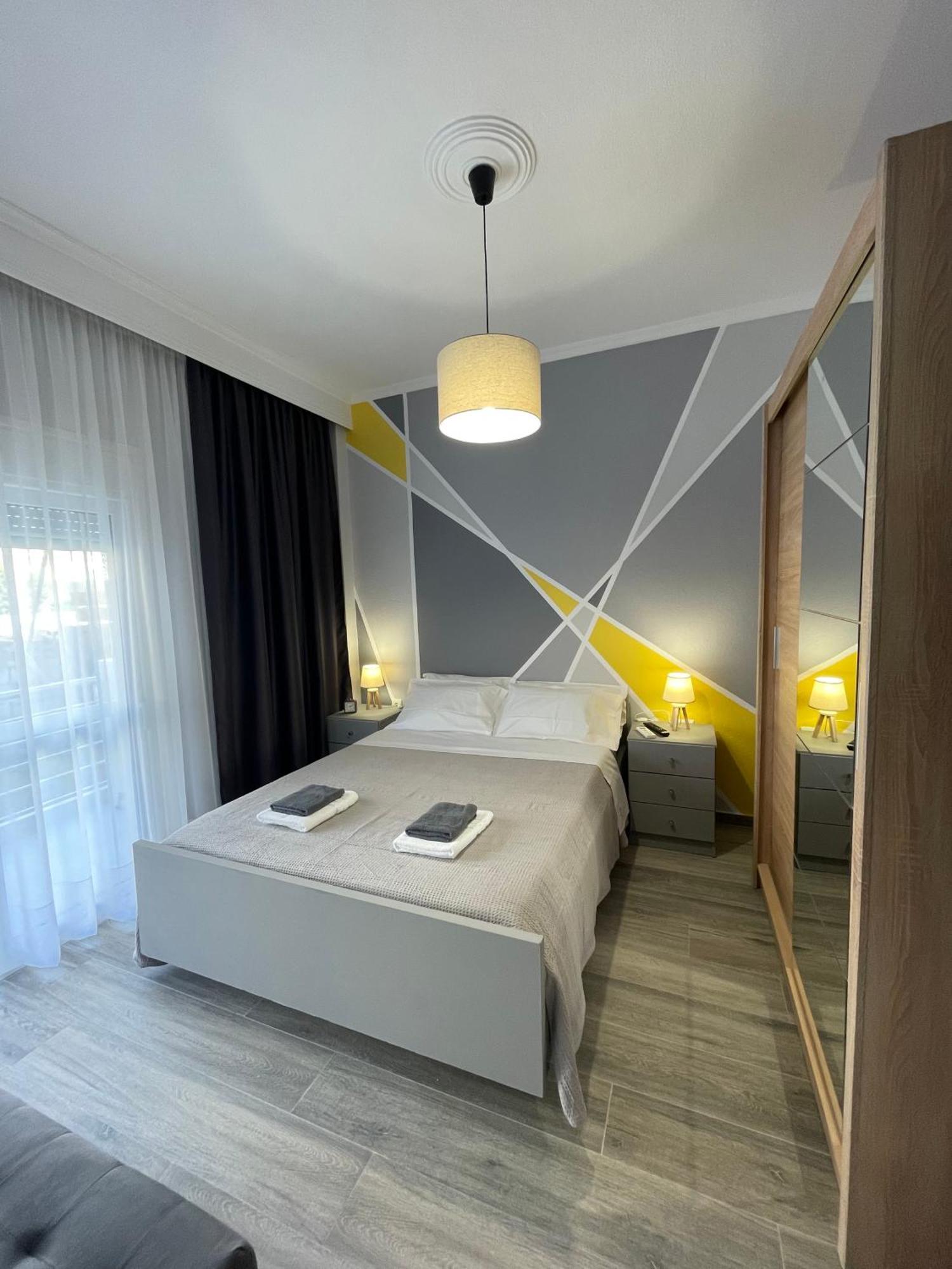 Dt Luxury Apartment Néa Péramos 외부 사진