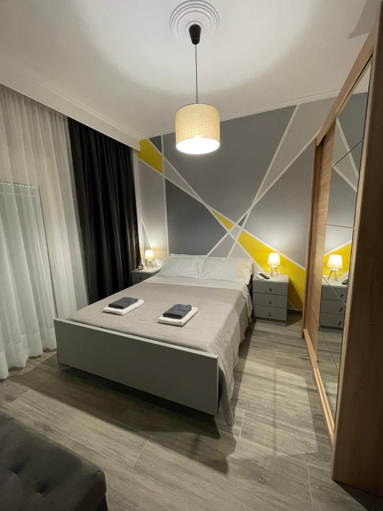 Dt Luxury Apartment Néa Péramos 외부 사진